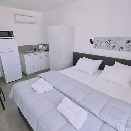 Napa Living Apartment