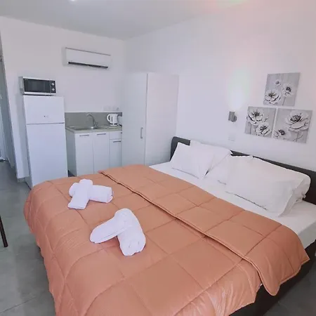 Napa Living * Ayia Napa